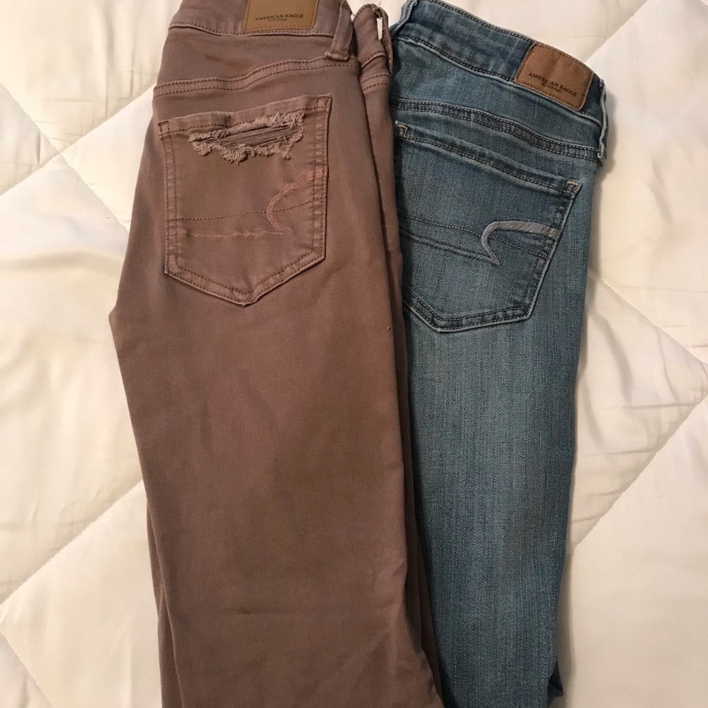 Bundle of 2 American Eagle Outfitters super low Jegging Supper Stretch